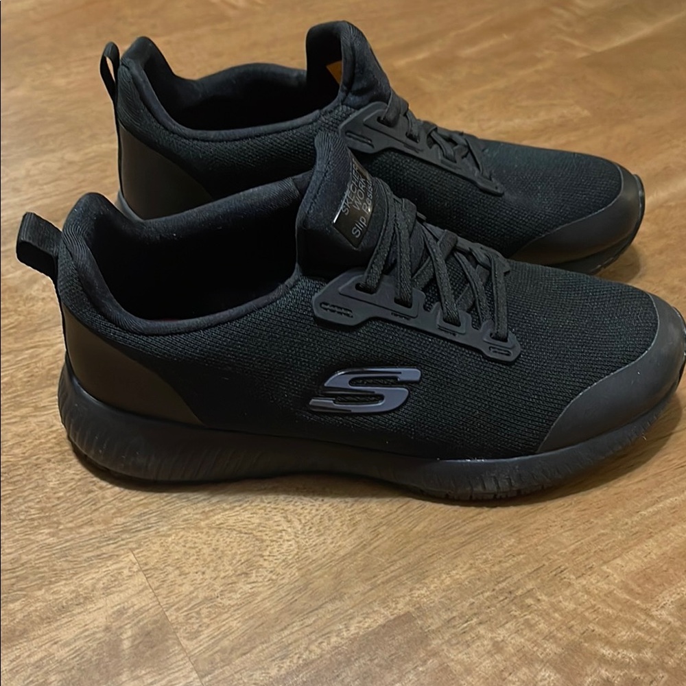 Skechers memory foam work sneakers